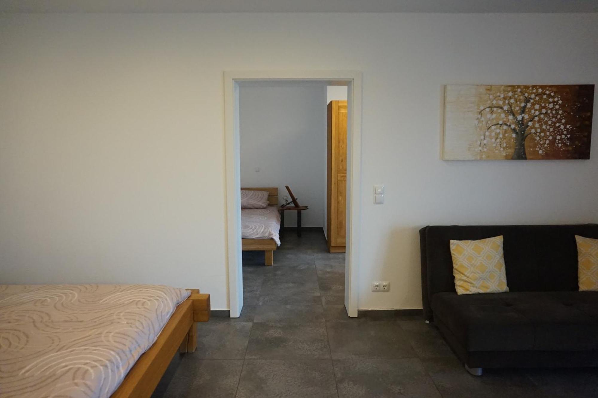 Wohnung 2 Im Kirschbluetenhof Ингелхайм ам Рейн Екстериор снимка